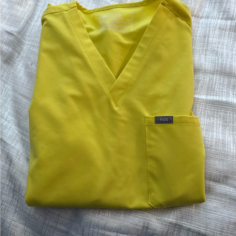 Figs Yellow Scrub Top